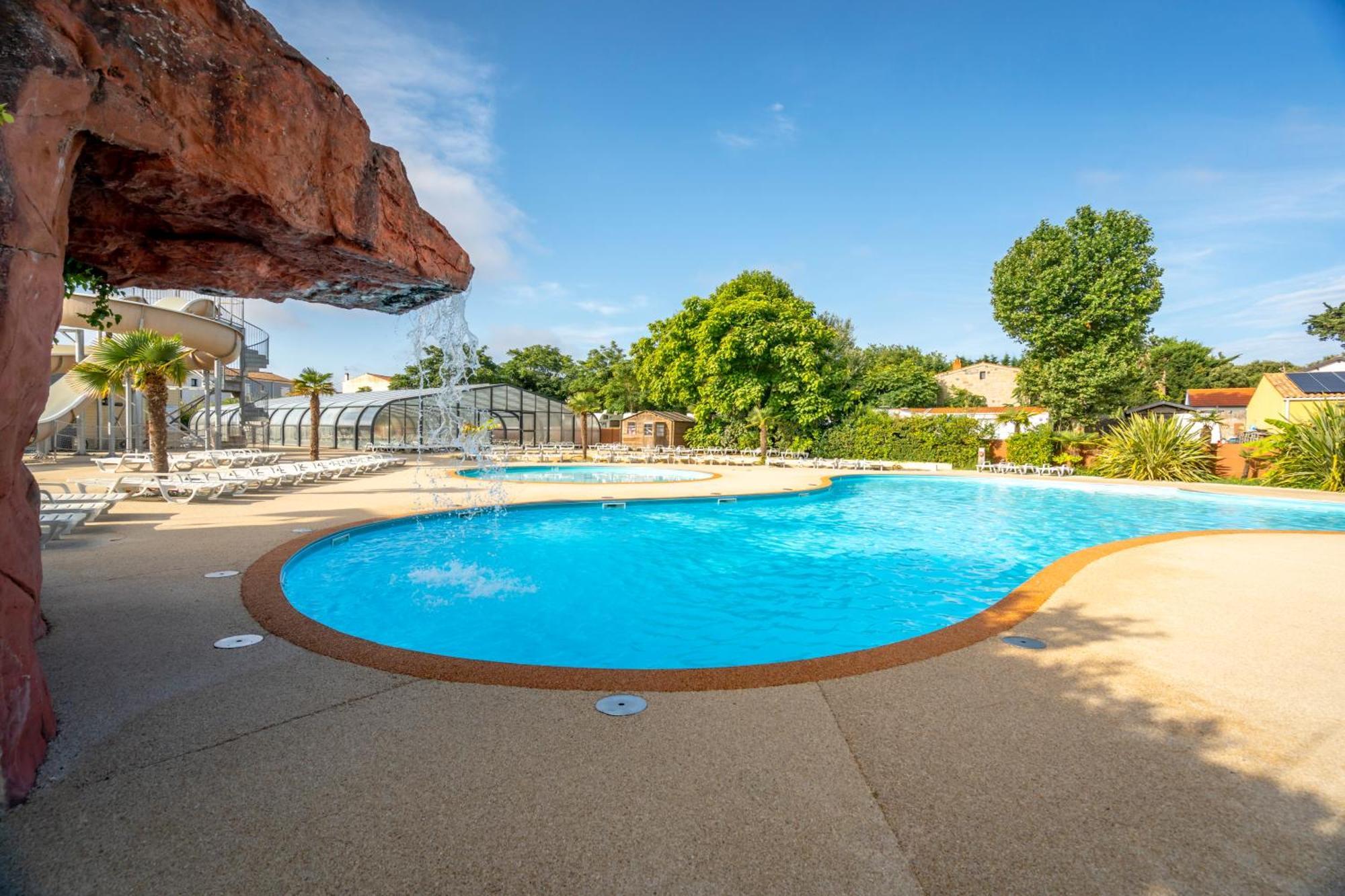 Hotel Kampaoh La Rochelle à Châtelaillon-Plage Extérieur photo